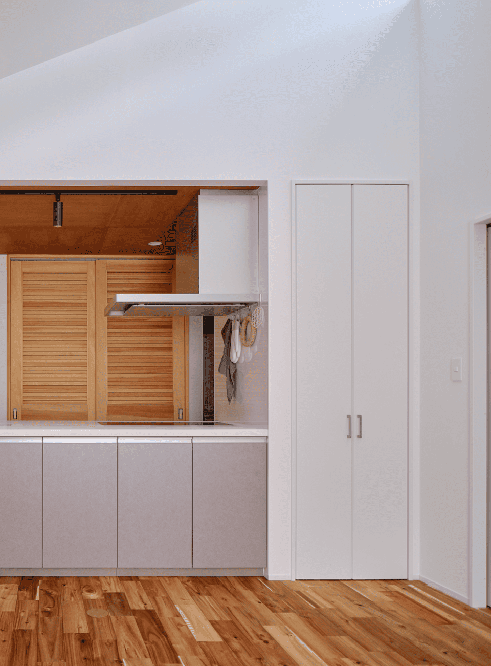 色・素材・光 五感で整えるバランス